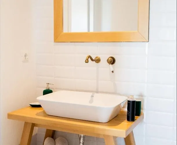 The Lighthouse Sunset View * Akrotírion